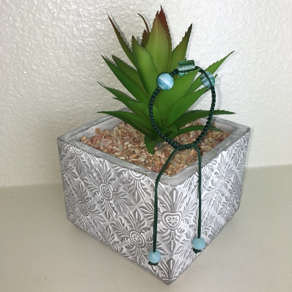 Handmade Chinese Knotting Bracelet W/ Glass Beads - Picture 6 of 8